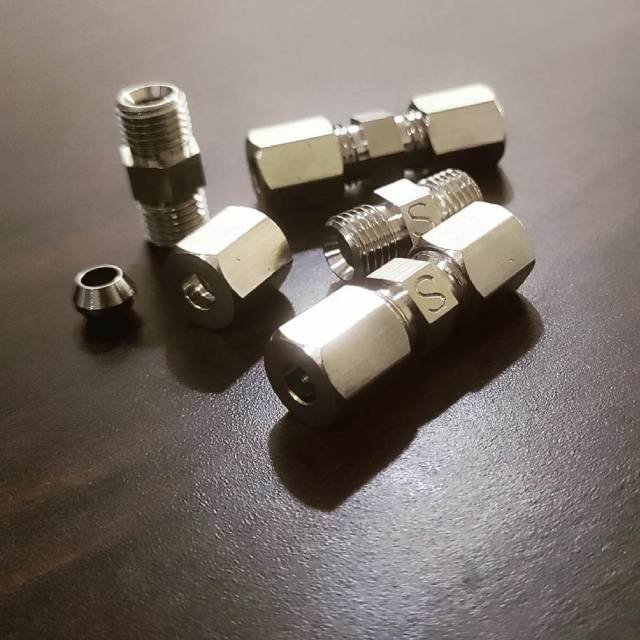Audi Car Brake System Auto Brake Parts Used Brass Connector for Repair Kits